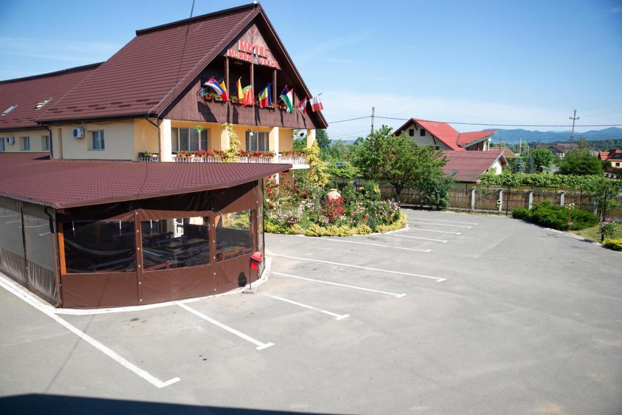 Motel Moara Veche Сэкэлэшени Экстерьер фото