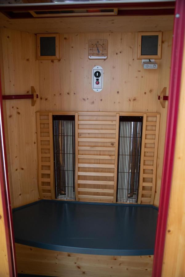 Motel Moara Veche Сэкэлэшени Экстерьер фото