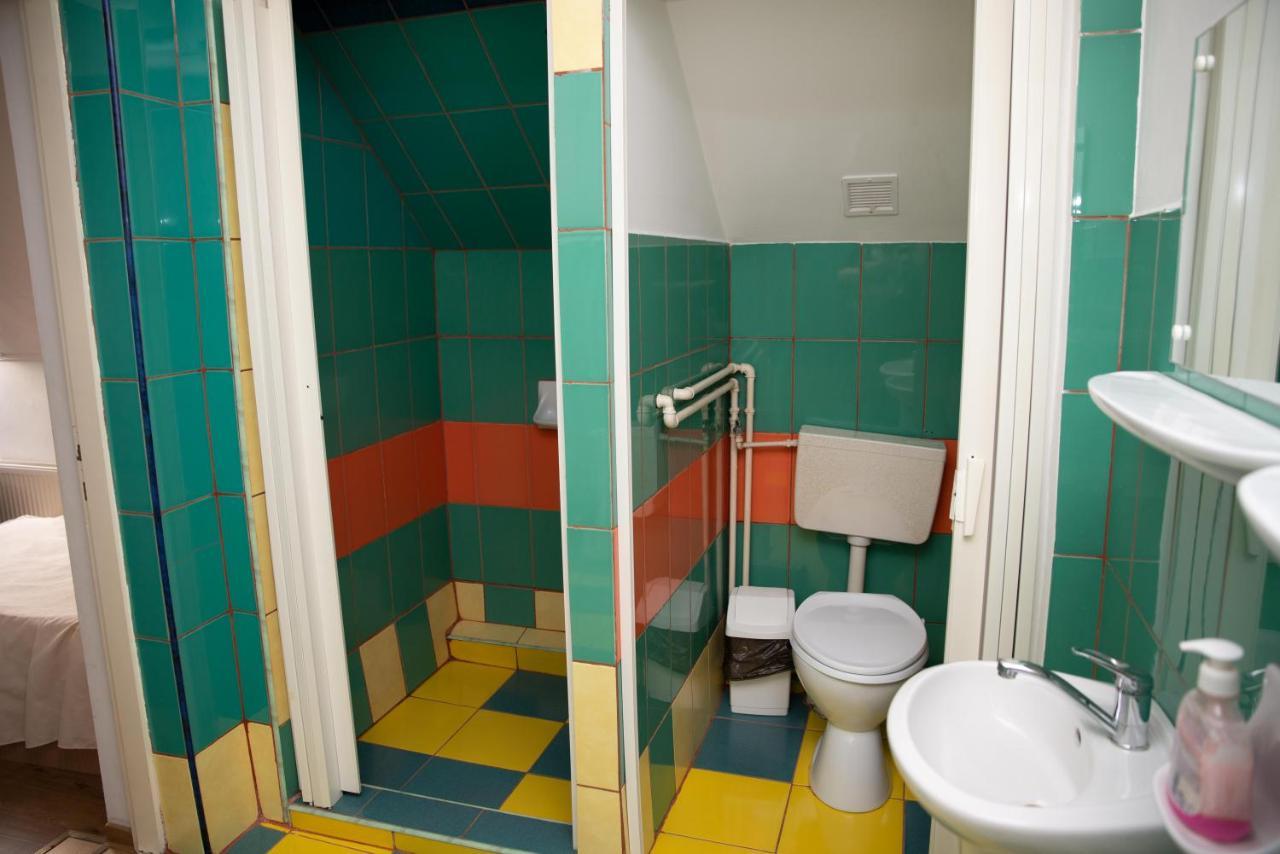 Motel Moara Veche Сэкэлэшени Экстерьер фото