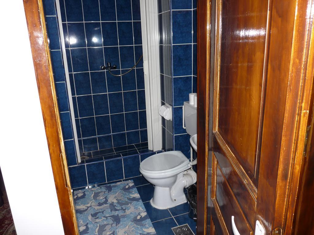 Motel Moara Veche Сэкэлэшени Экстерьер фото